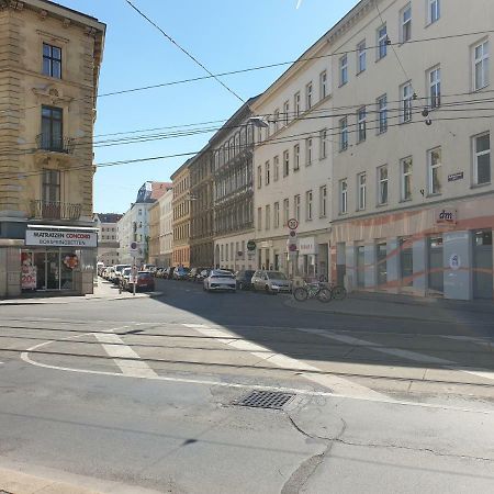 Sonniges Studio Heinzelmanngasse Apartment Viena Exterior foto