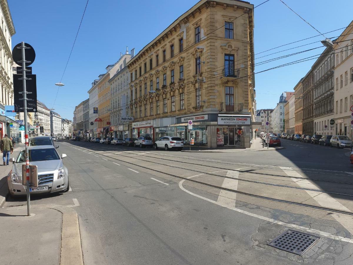 Sonniges Studio Heinzelmanngasse Apartment Viena Exterior foto