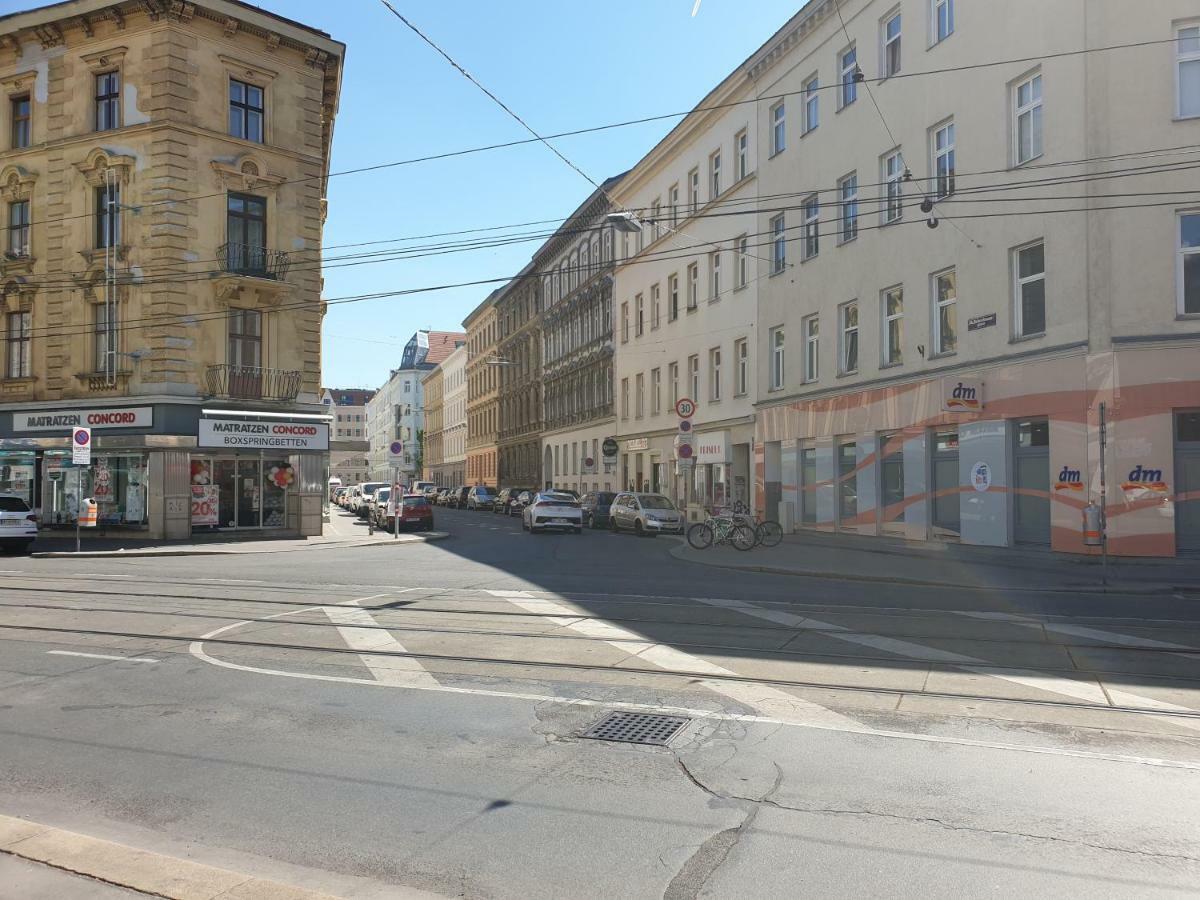 Sonniges Studio Heinzelmanngasse Apartment Viena Exterior foto